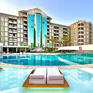 Resort Laur Experience & Elegance